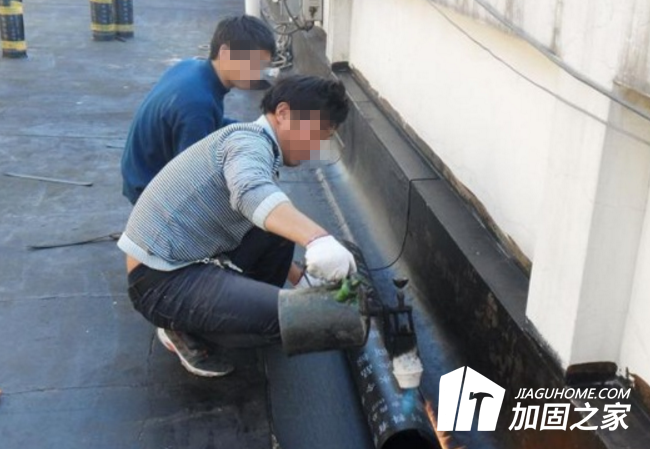 防水加固，需要施工和材料雙管齊下